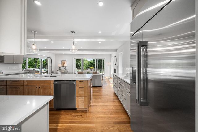 3175 WOODLAND LN, Alexandria, VA 22309
