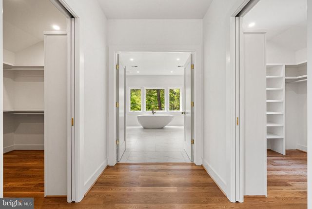 3175 WOODLAND LN, Alexandria, VA 22309