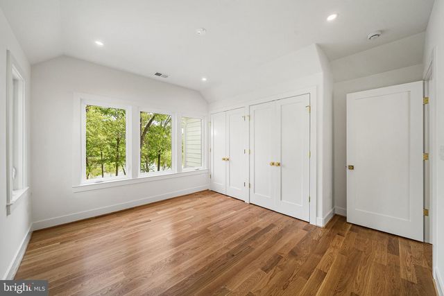3175 WOODLAND LN, Alexandria, VA 22309