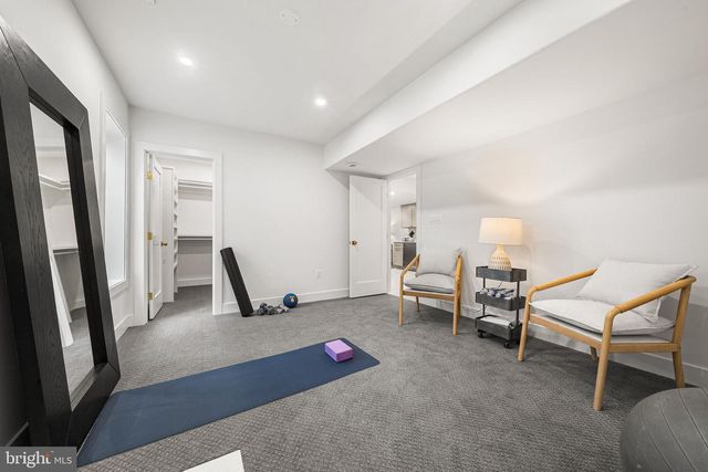 3175 WOODLAND LN, Alexandria, VA 22309