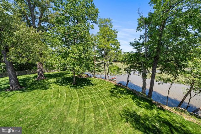3175 WOODLAND LN, Alexandria, VA 22309