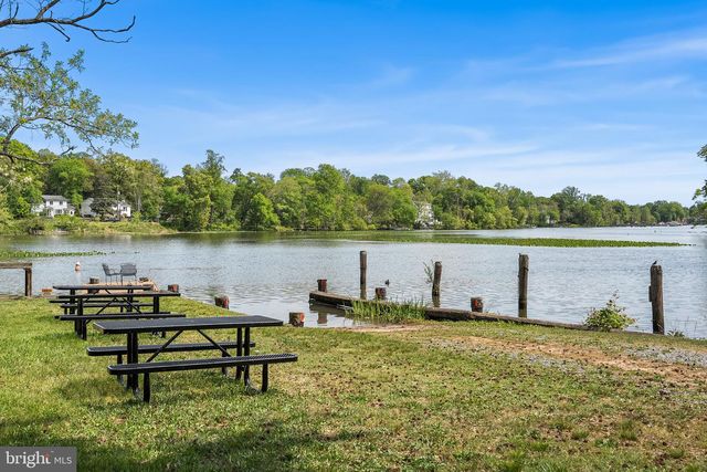 3175 WOODLAND LN, Alexandria, VA 22309