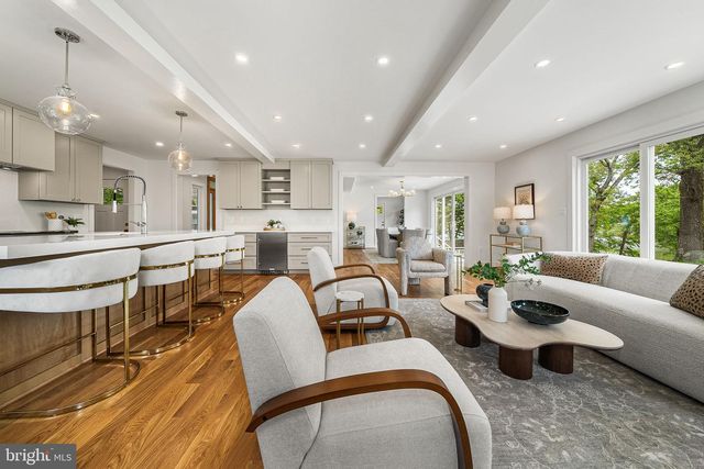 3175 WOODLAND LN, Alexandria, VA 22309