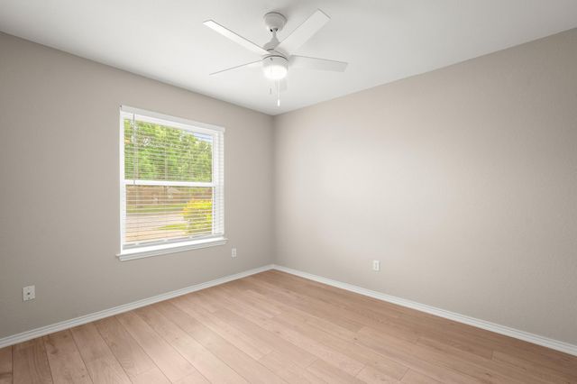 2113 Rosemary LN, Round Rock, TX 78664