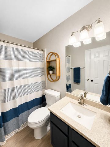 2113 Rosemary LN, Round Rock, TX 78664