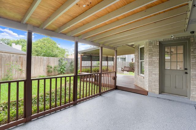 2113 Rosemary LN, Round Rock, TX 78664