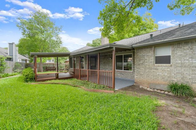 2113 Rosemary LN, Round Rock, TX 78664