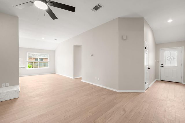 2113 Rosemary LN, Round Rock, TX 78664