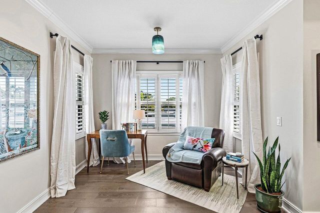 6 NW 11th Street, Delray Beach, FL 33444