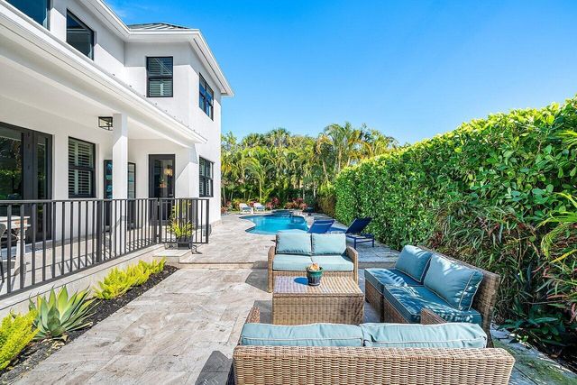 6 NW 11th Street, Delray Beach, FL 33444