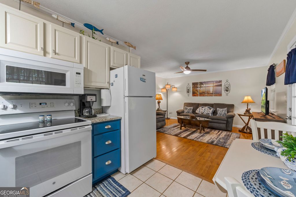 334 S Century Drive, Martin, GA 30557 — photo 5