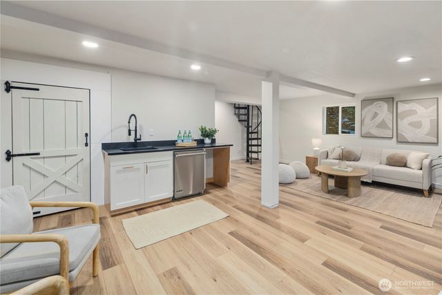 1311 SW Lake Roesiger Road, Snohomish, WA 98290