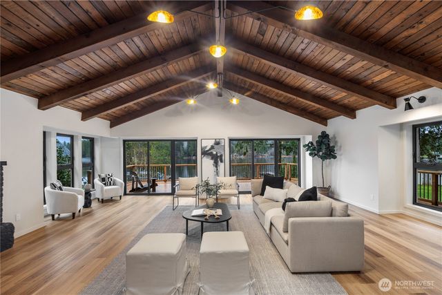 1311 SW Lake Roesiger Road, Snohomish, WA 98290