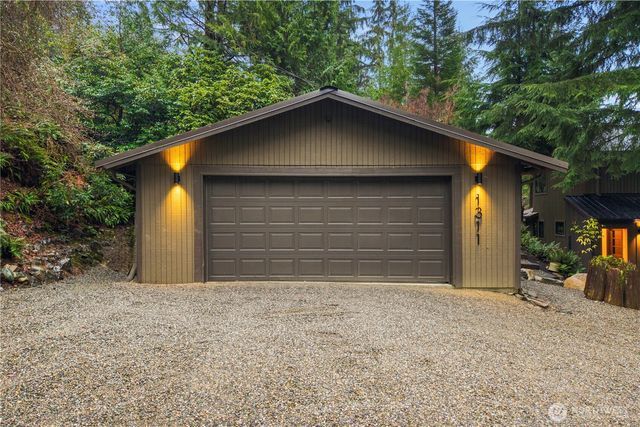 1311 SW Lake Roesiger Road, Snohomish, WA 98290