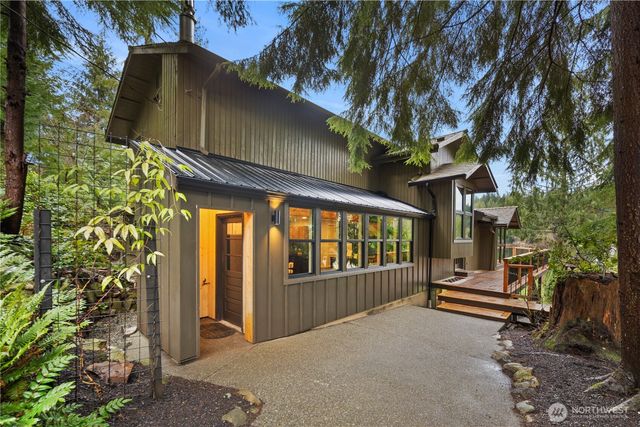 1311 SW Lake Roesiger Road, Snohomish, WA 98290