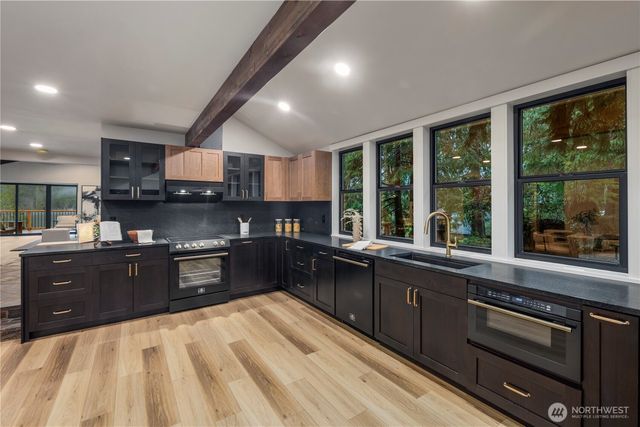 1311 SW Lake Roesiger Road, Snohomish, WA 98290