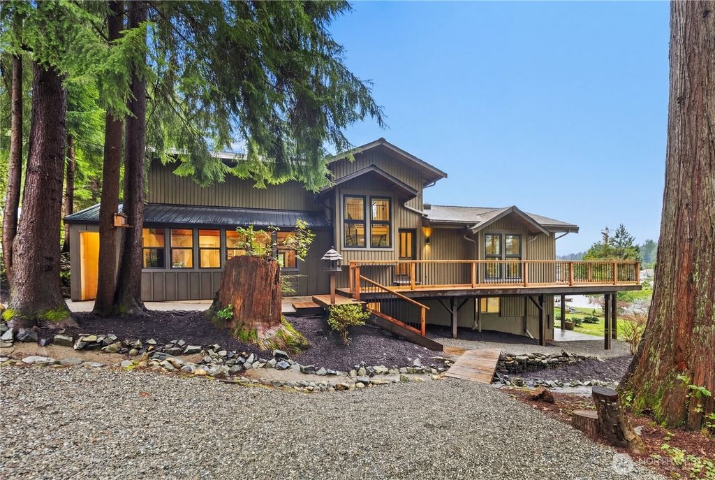 1311 SW Lake Roesiger Road, Snohomish, WA 98290