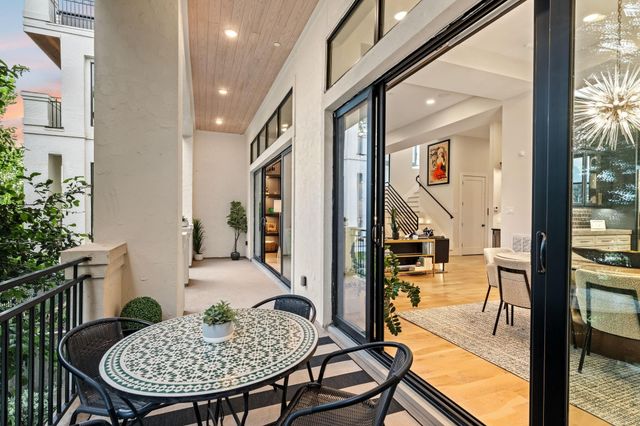 611 N Live Oak Street, Houston, TX 77003