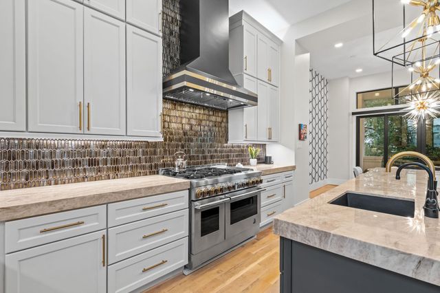 611 N Live Oak Street, Houston, TX 77003