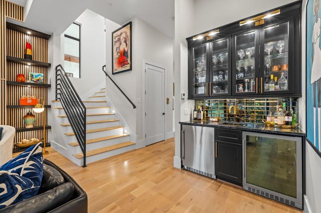 611 N Live Oak Street, Houston, TX 77003