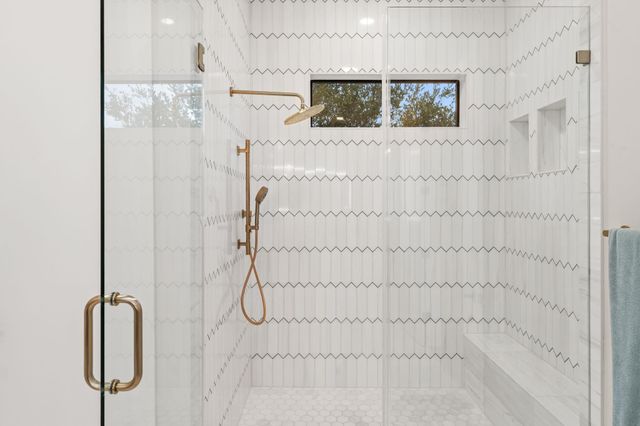 611 N Live Oak Street, Houston, TX 77003