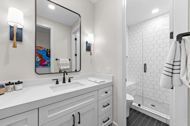 611 N Live Oak Street, Houston, TX 77003