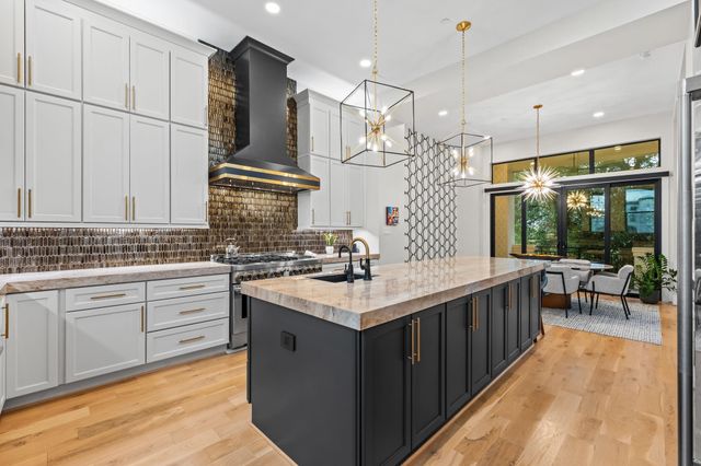 611 N Live Oak Street, Houston, TX 77003