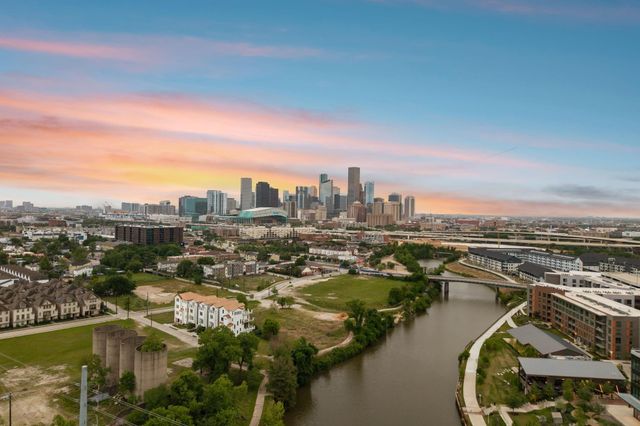 611 N Live Oak Street, Houston, TX 77003