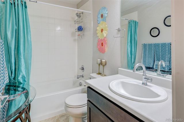 16121 Bolling Drive, Denver, CO 80239