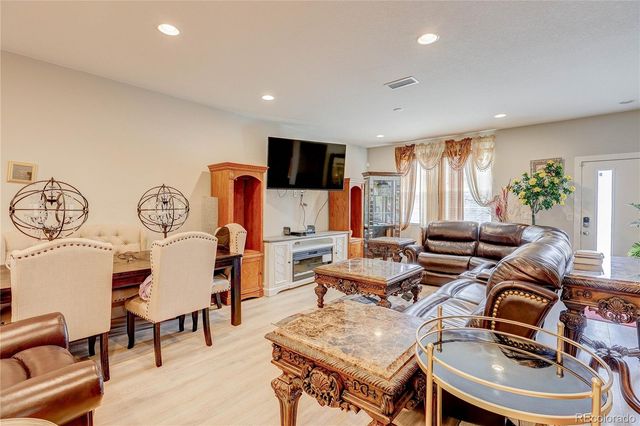 16121 Bolling Drive, Denver, CO 80239