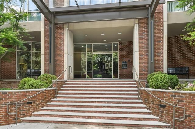 2626 Peachtree Road NW 606, Atlanta, GA 30305