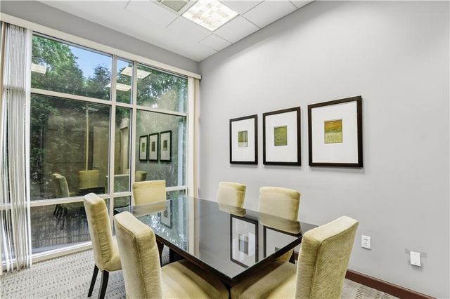 2626 Peachtree Road NW 606, Atlanta, GA 30305