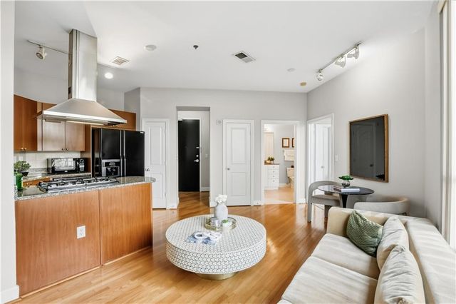 2626 Peachtree Road NW 606, Atlanta, GA 30305