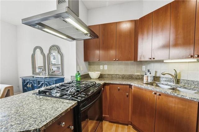 2626 Peachtree Road NW 606, Atlanta, GA 30305