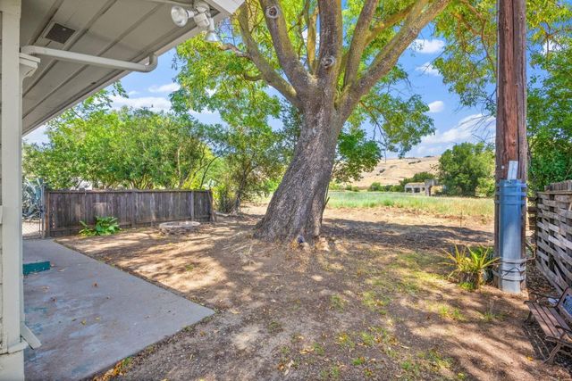 584 Monterey Road, Morgan Hill, CA 95037