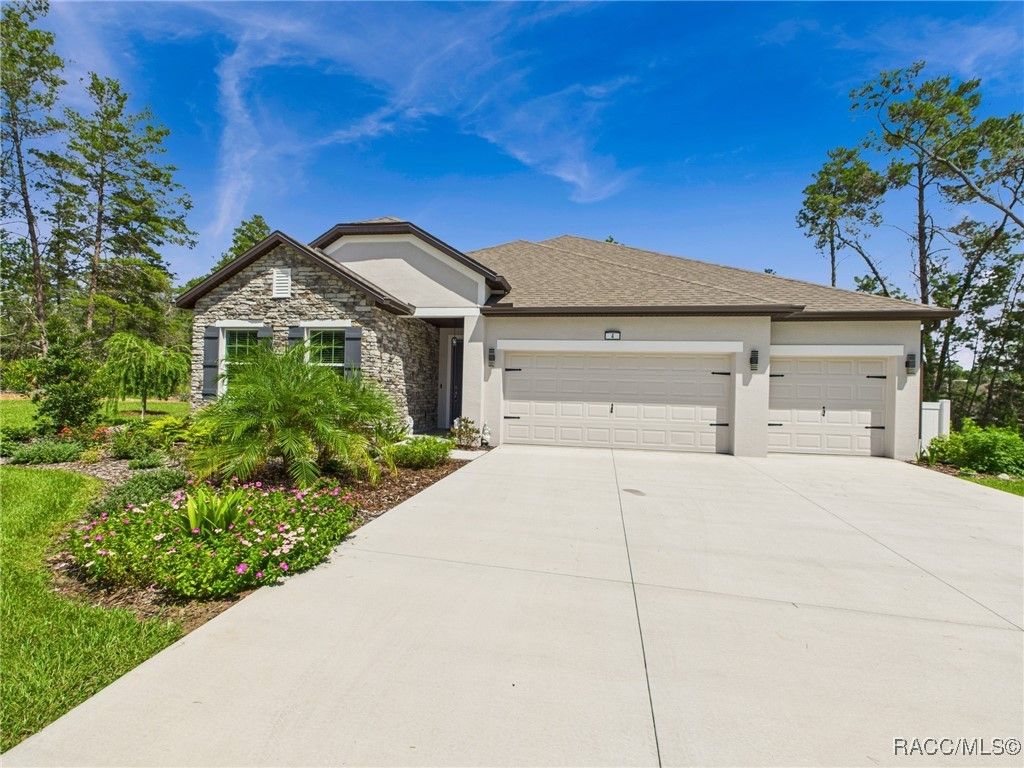 4 Crossandra Drive, Homosassa, FL 34446