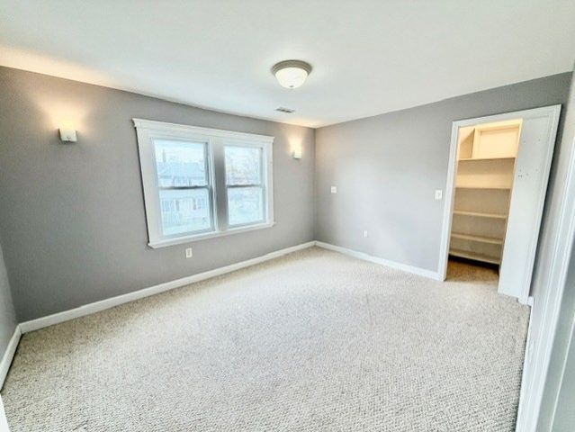 64 Robertson 64, Quincy, MA 02169