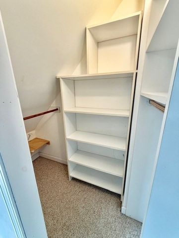 64 Robertson 64, Quincy, MA 02169