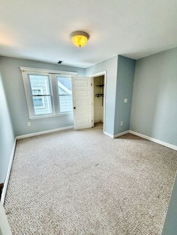 64 Robertson 64, Quincy, MA 02169