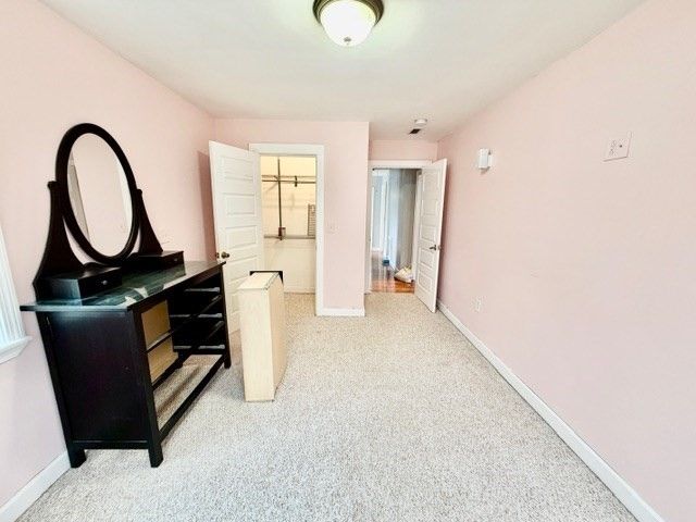 64 Robertson 64, Quincy, MA 02169