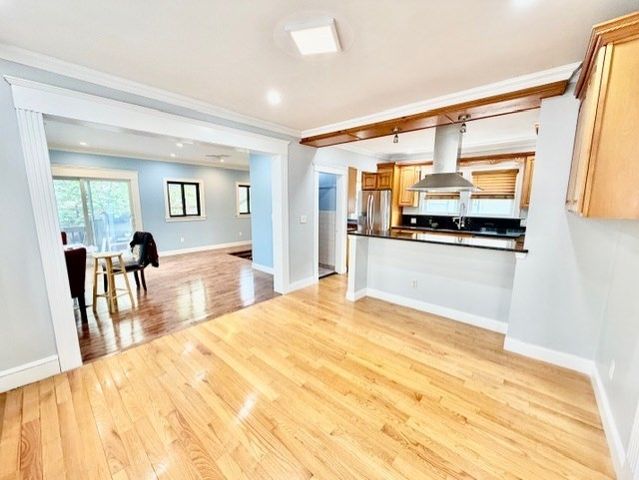 64 Robertson 64, Quincy, MA 02169