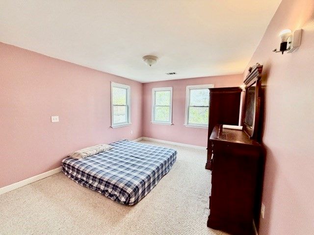 64 Robertson 64, Quincy, MA 02169