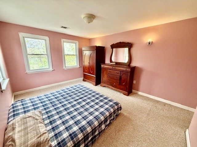 64 Robertson 64, Quincy, MA 02169