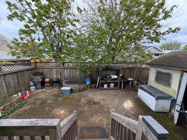 64 Robertson 64, Quincy, MA 02169