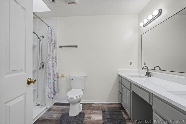 5117 S Spruce Drive, Sand Springs, OK 74063