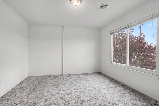 5117 S Spruce Drive, Sand Springs, OK 74063