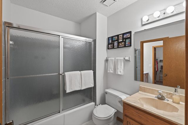 4604 Rosewood Lane N, Plymouth, MN 55442
