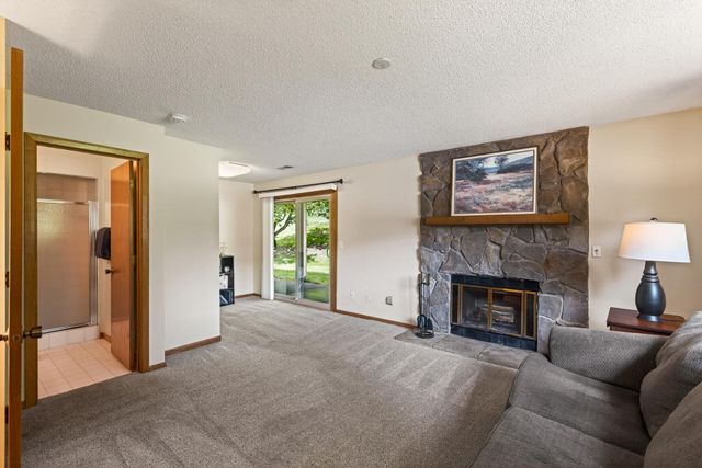 4604 Rosewood Lane N, Plymouth, MN 55442