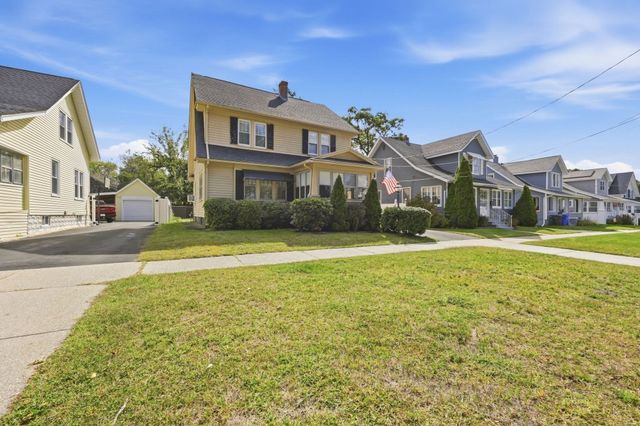 35 Rimmon Ave, Springfield, MA 01107