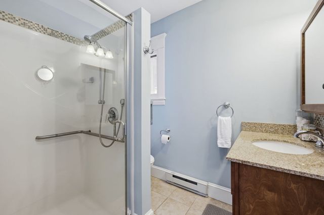35 Rimmon Ave, Springfield, MA 01107